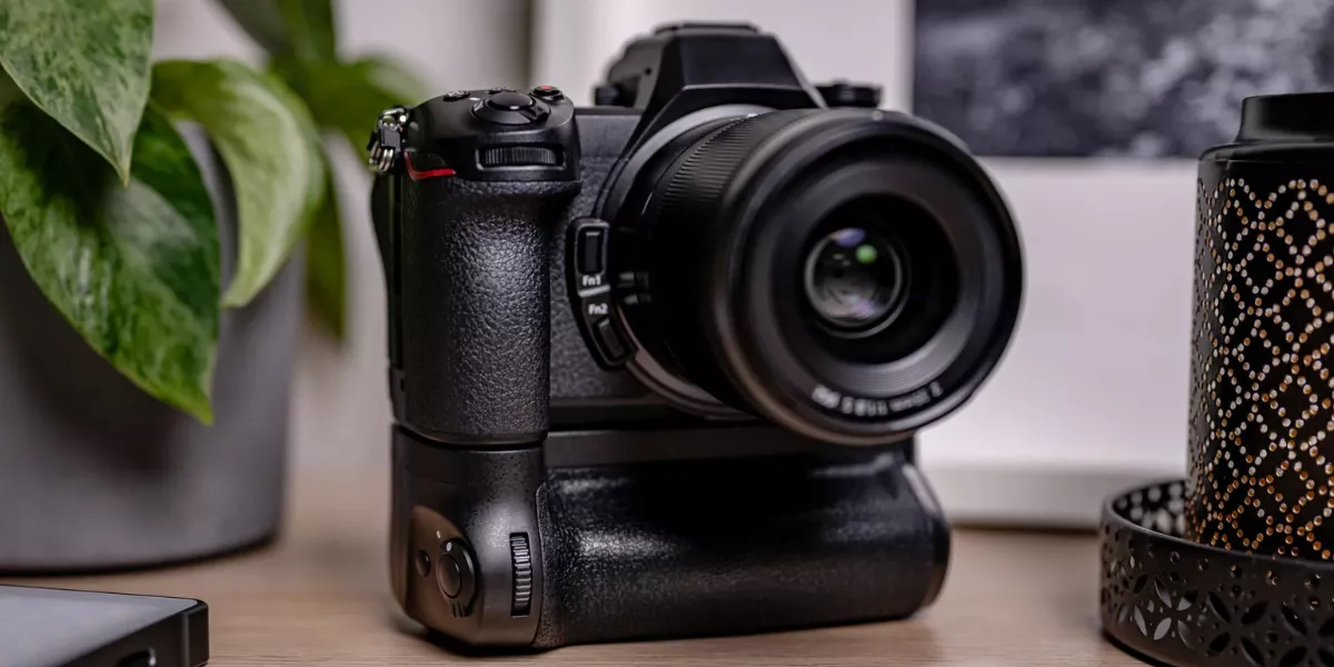 Newell MB-N14 bateriový grip pro Nikon Z6 III