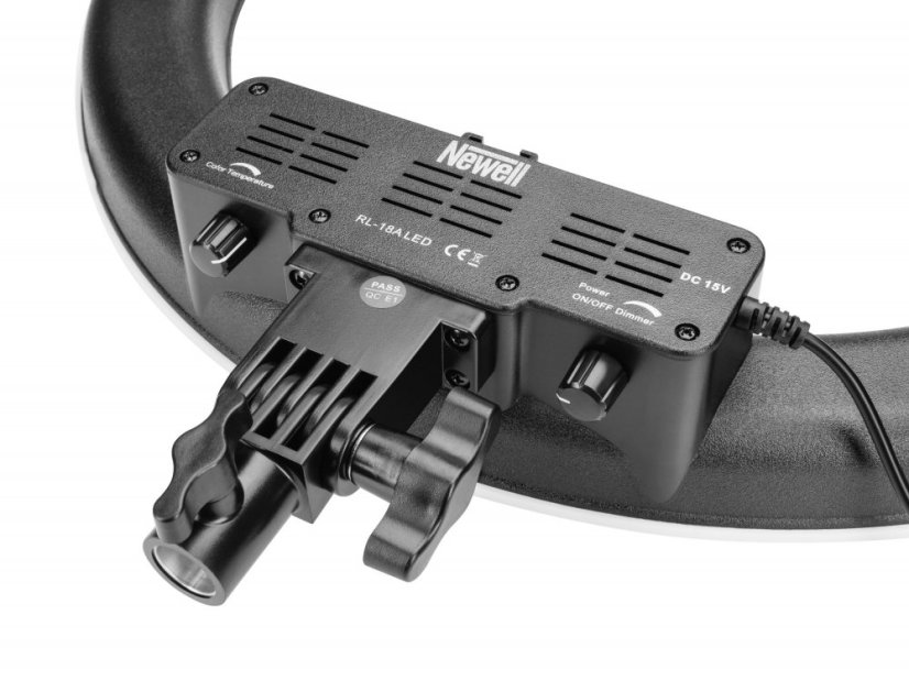 Newell RL-18A Kruhové LED světlo