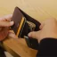 Peak Design Everyday Billfold Wallet Eclipse (švestková) - peněženka