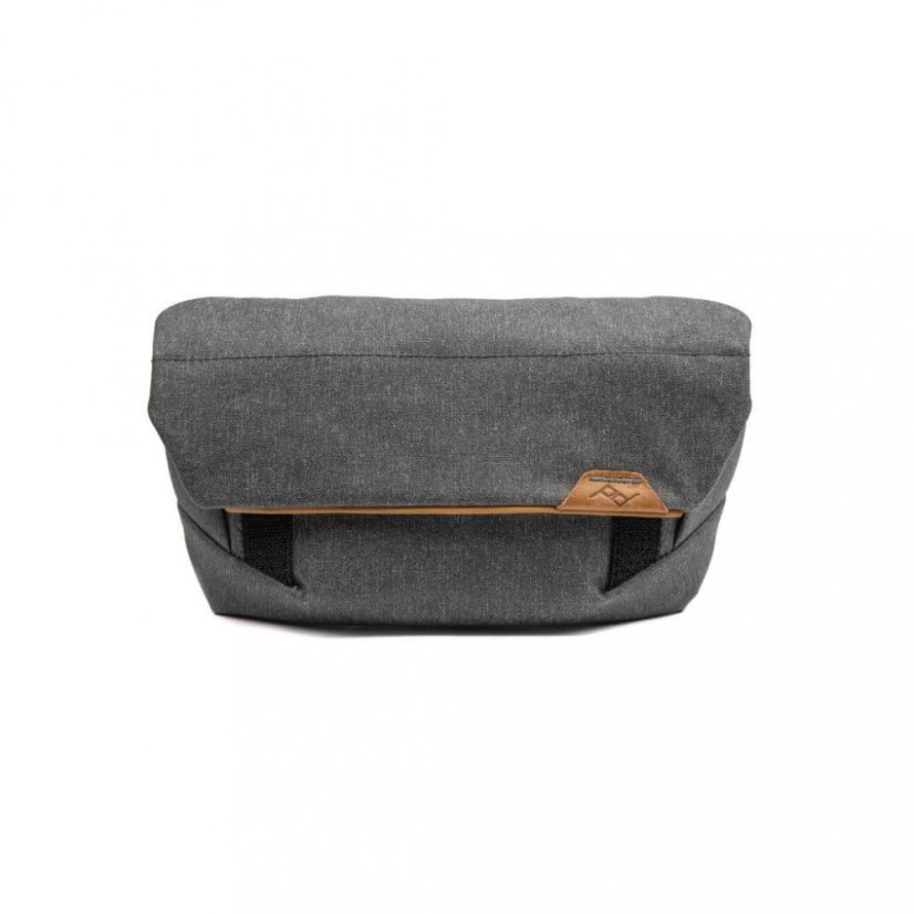 Peak Design Field Pouch v2 - Charcoal - tmavě šedá