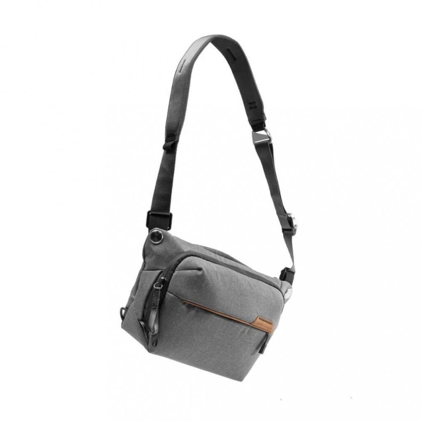 Peak Design Everyday Sling 3L v2 - Ash - světle šedá