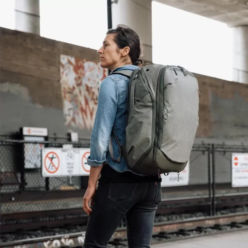Peak Design Travel Backpack 45L Sage - šalvějově zelená
