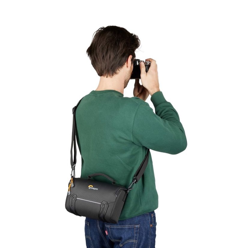 Lowepro Adventura SH 160 III (Black)
