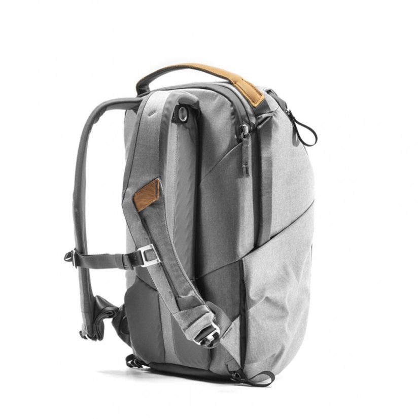 Peak Design Everyday Backpack 20L v2 - Ash - světle šedá