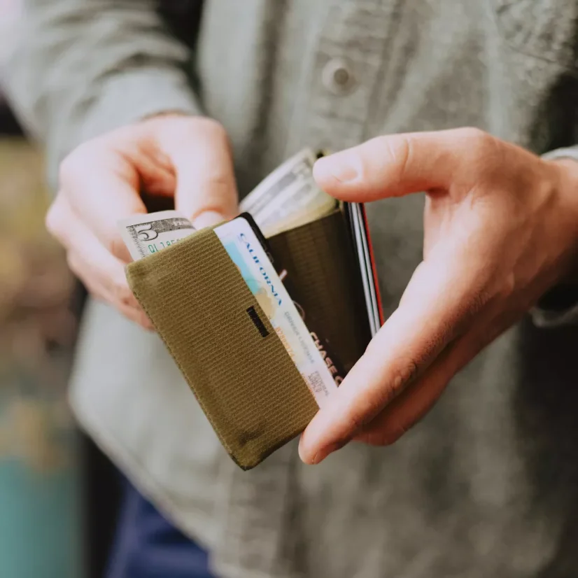 Peak Design Everyday Billfold Wallet Kelp (pískově hnědá) - peněženka