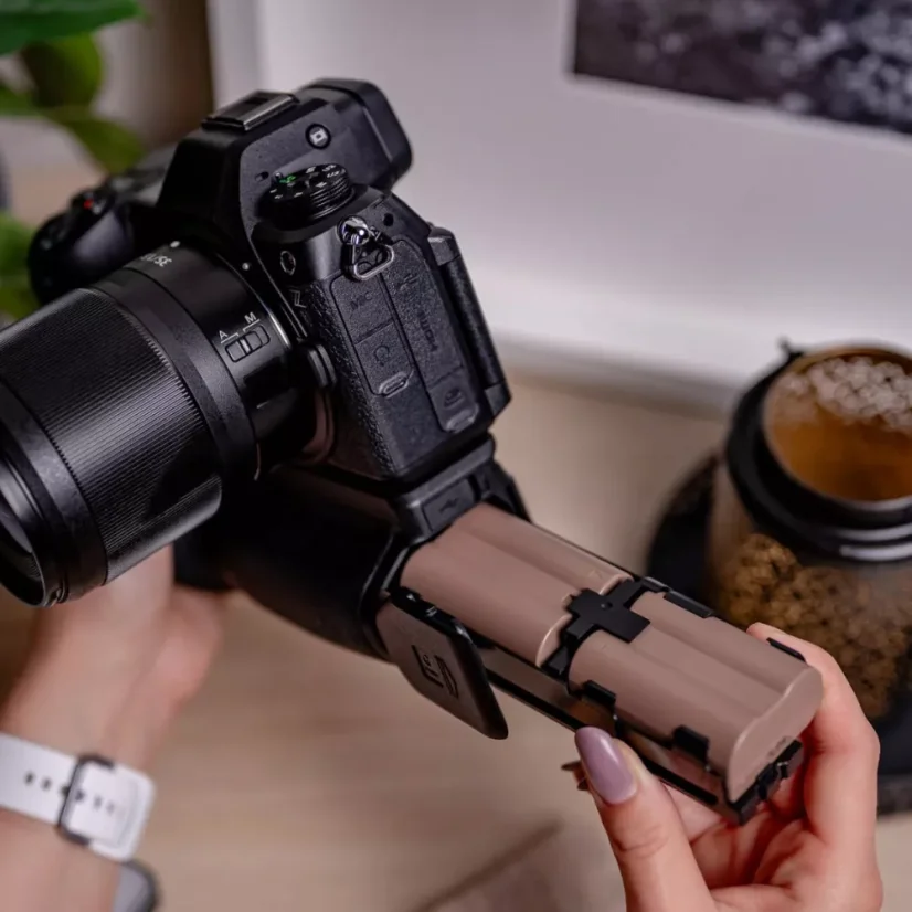 Newell MB-N14 bateriový grip pro Nikon Z6 III