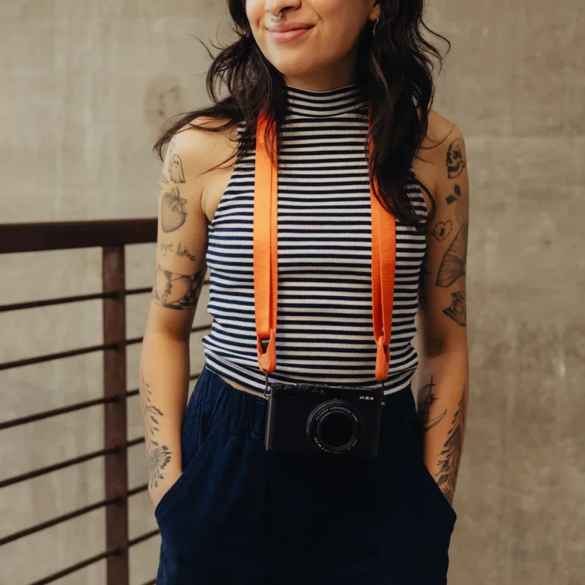 Peak Design Leash Ibis - popruh na fotoaparát (korálově červený)