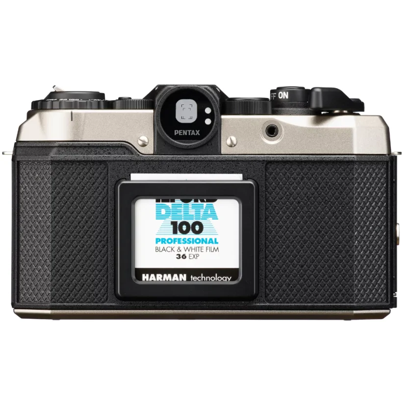 Pentax 17