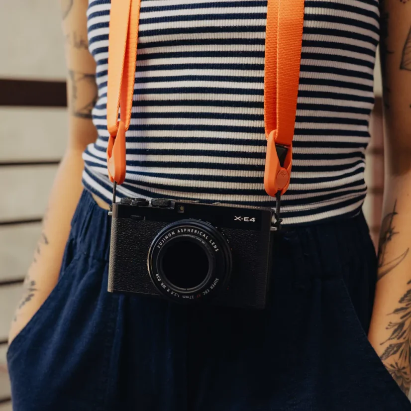 Peak Design Leash Ibis - popruh na fotoaparát (korálově červený)