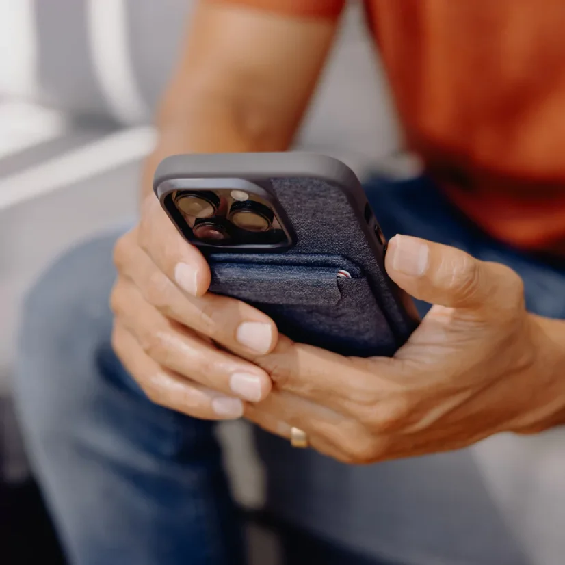 Peak Design Mobile Wallet Stand - Midnight