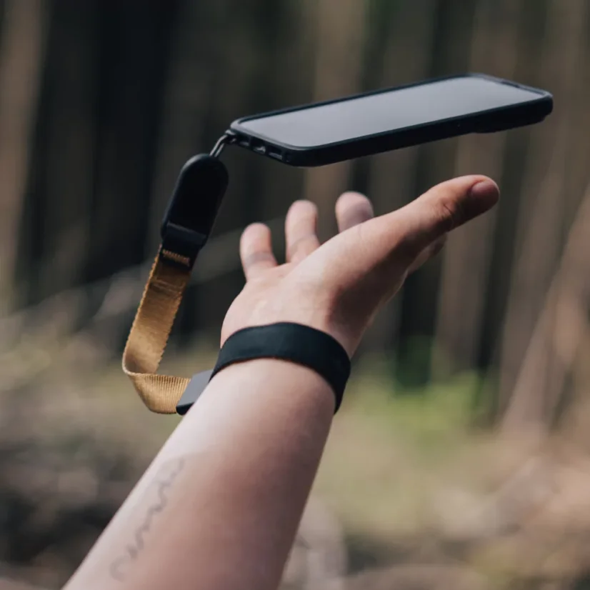 Peak Design Cuff Coyote - řemínek na zápěstí světle hnědý