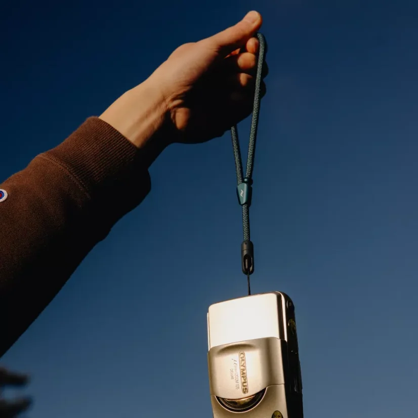 Peak Design Mobile Cuff Ocean (oceánově modrá) - mobilní zápěstní poutko