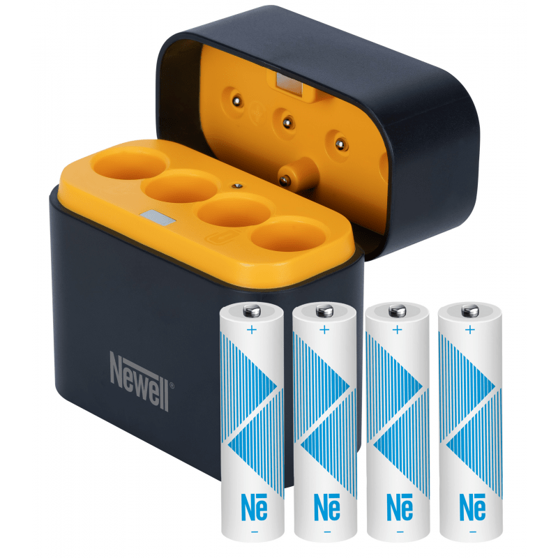 Newell čtyřkanálová nabíječka a 4x Li-ion AA dobíjecí baterie – 2200 mAh